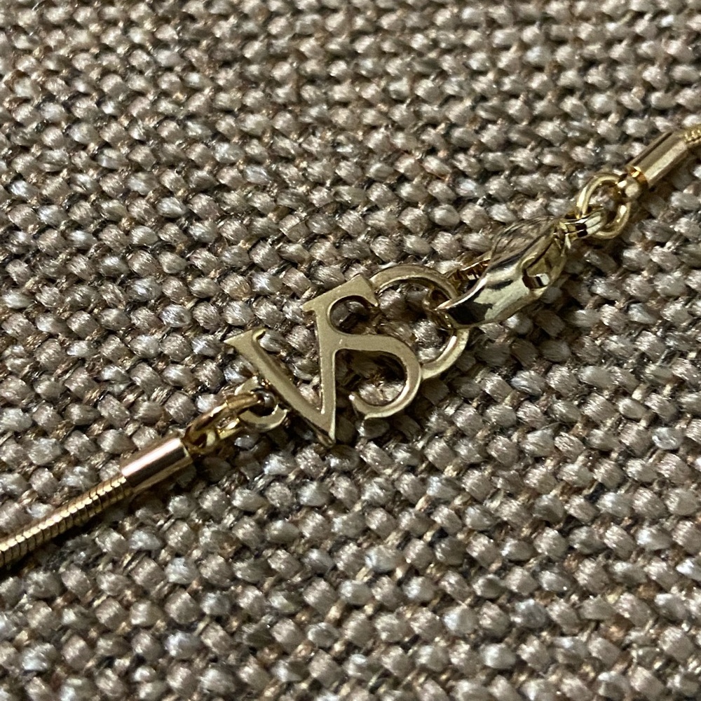 Victoria’s Secret Necklace with Heart Pendant - Picture 3 of 6